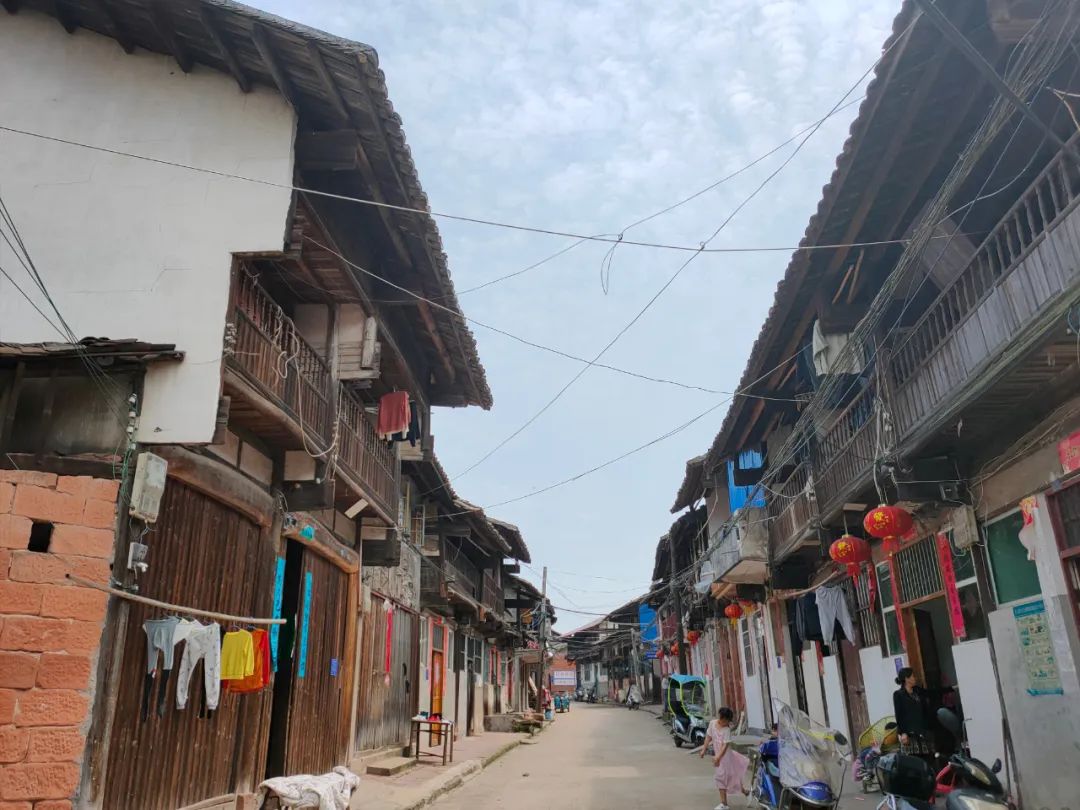 余江这座千年古镇，藏在巷子里的味道与回忆-1.jpg