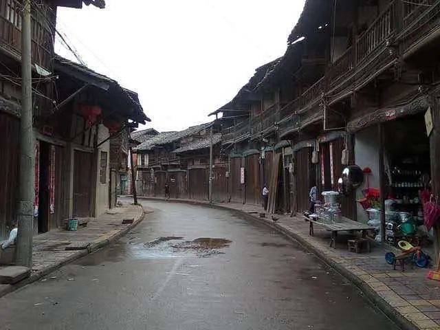 余江这座千年古镇，藏在巷子里的味道与回忆-2.jpg